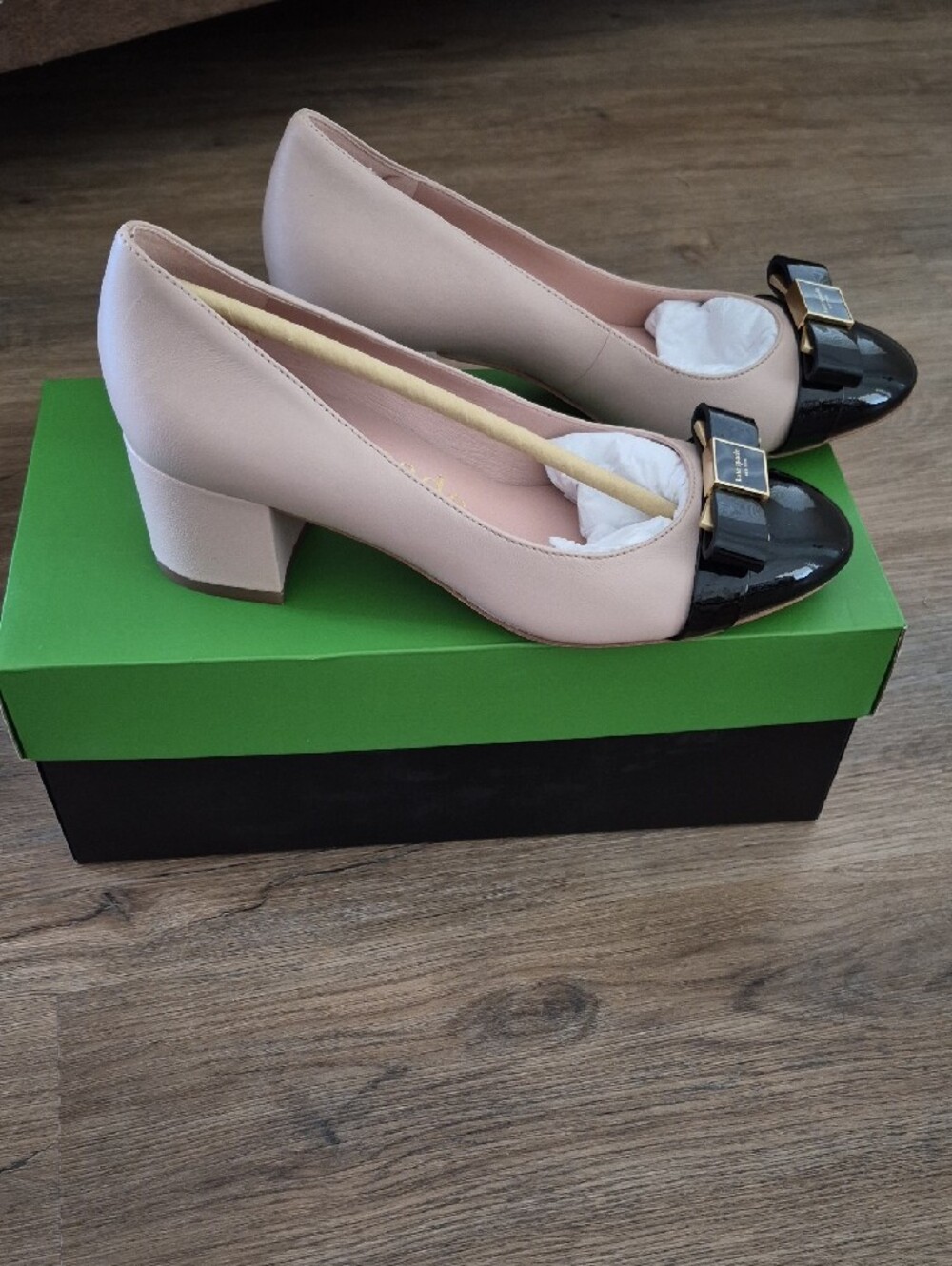 kate spade Blush Pink and Black Patent Bow Block Heel Pumps - Picture 2 of 4